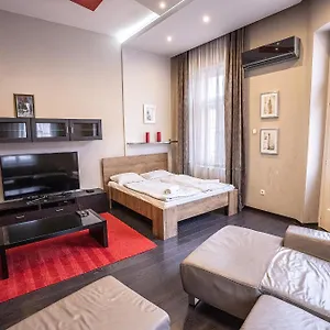 kelemen-apartment.szeged-hotels.com/